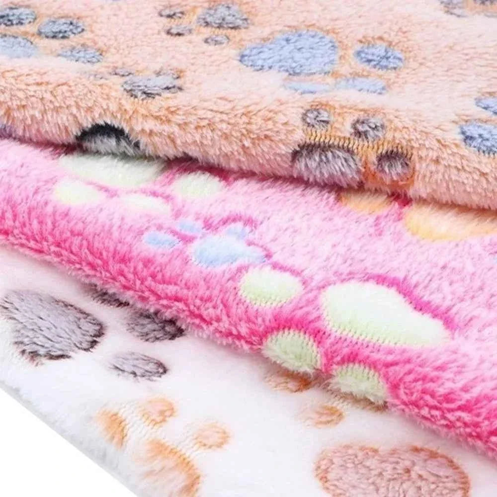 Soft Fluffy Cartoon Pet Blanket – Washable, for Dogs & Cats